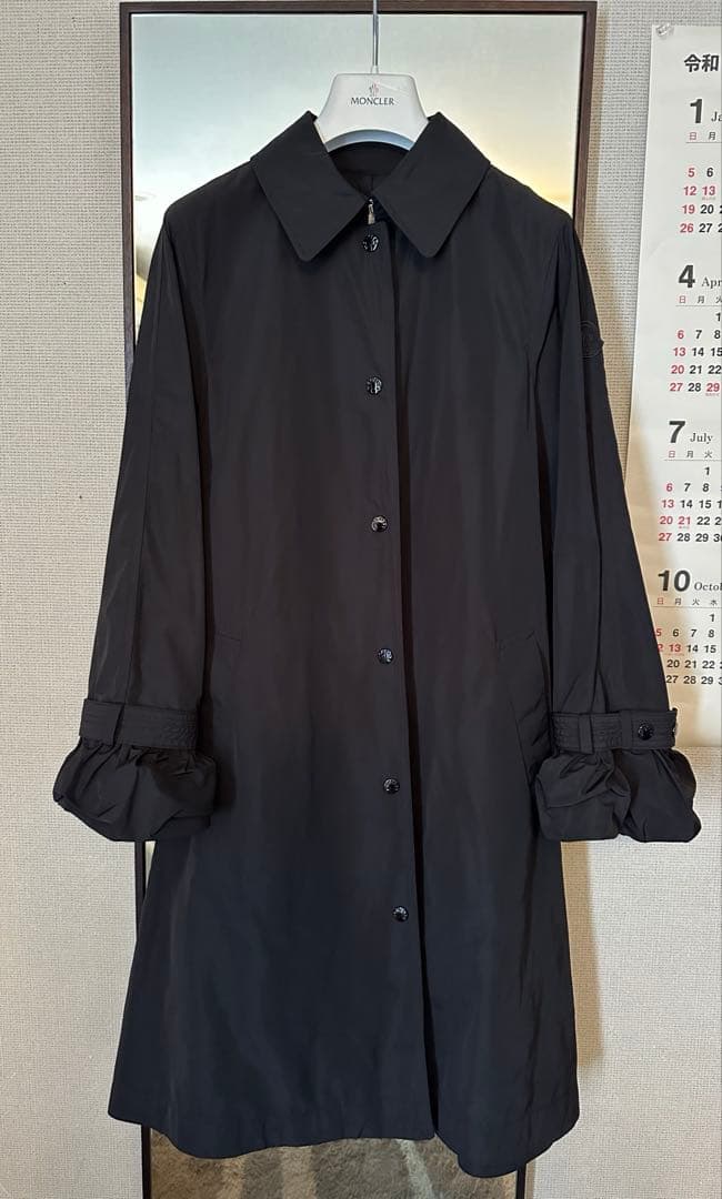 シナ吉です‼️モンクレール　レディース　スプリングコート　トレンチコート