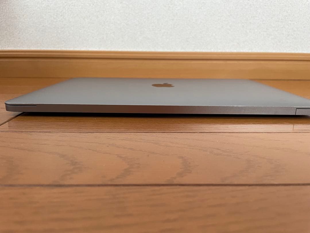 MacBook Pro 2018｜Core i7｜16GB RAM｜512GB