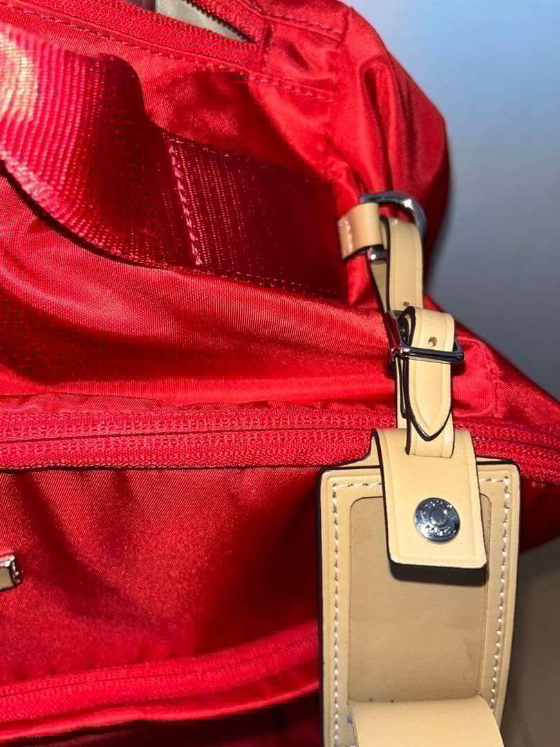 TUMI トゥミ ナイロン　コンパクト・ キャリーケース ソフトシェルレッド