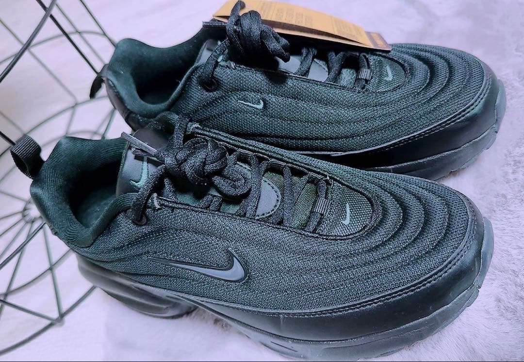 Nike Air Max ポータル ブラックスニーカー