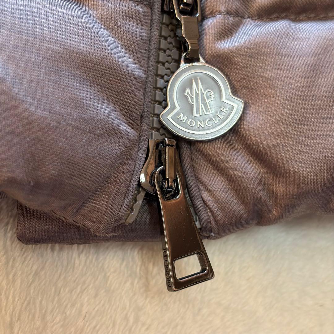 モンクレール TERNAY ダウン ベスト グレー レディース 冬物 ロゴ