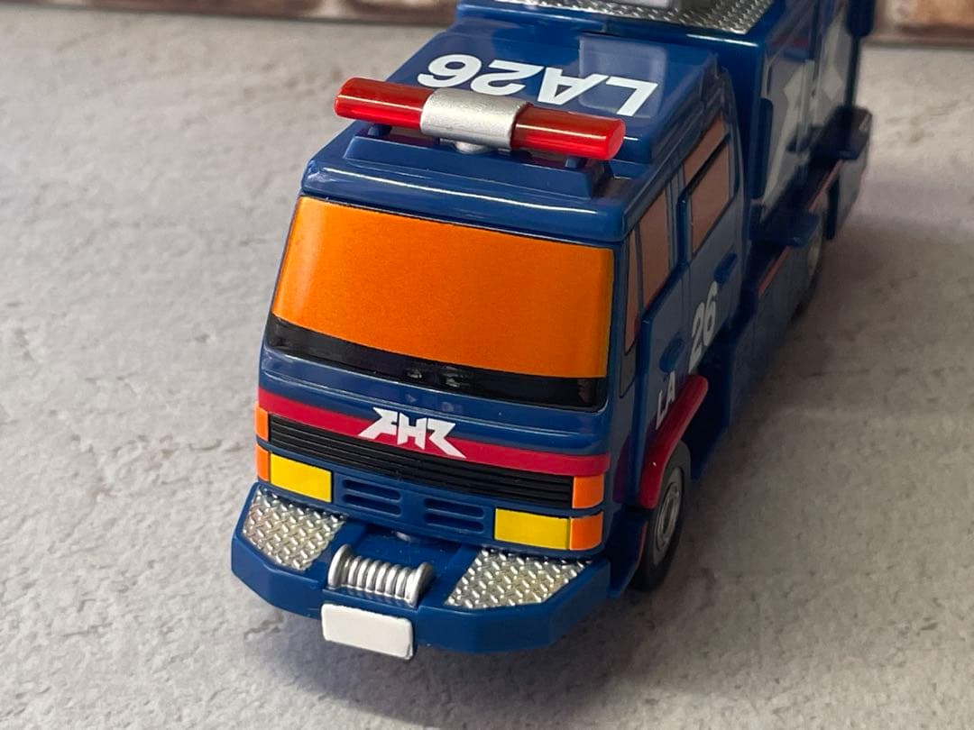 ヒカリアン　AHRレスキュー トミー