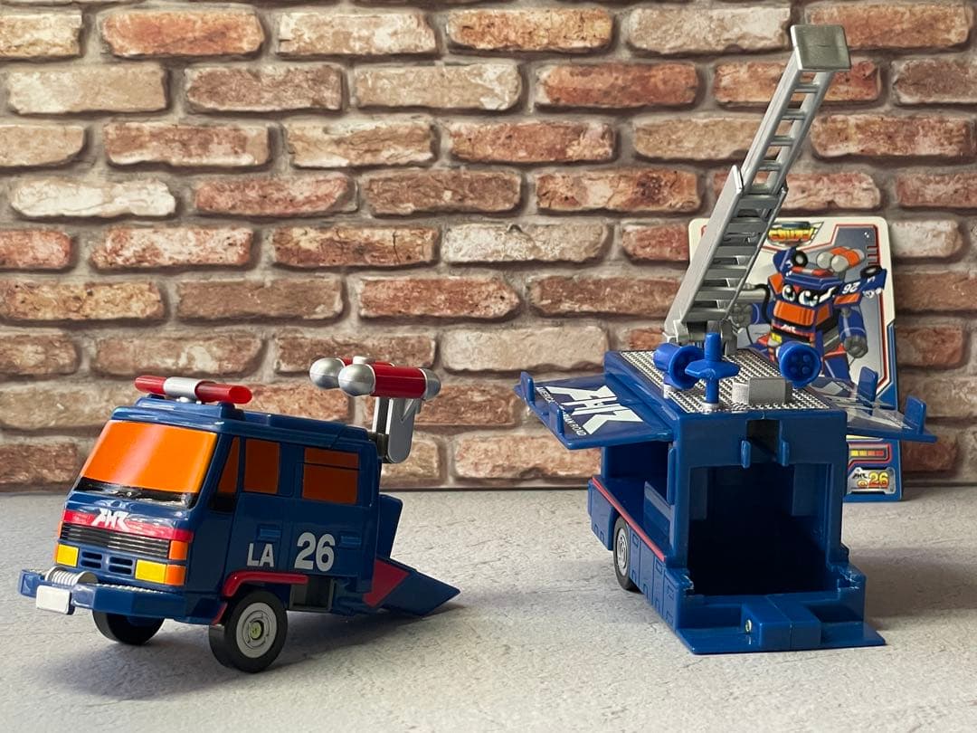 ヒカリアン　AHRレスキュー トミー