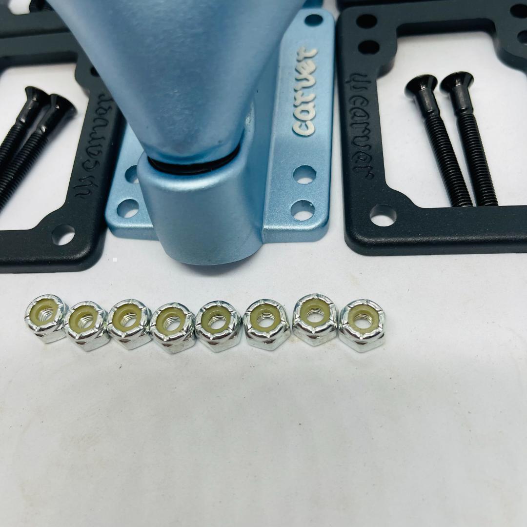 新モデル　CARVER カーバー CX4 トラック サーフスケートボード