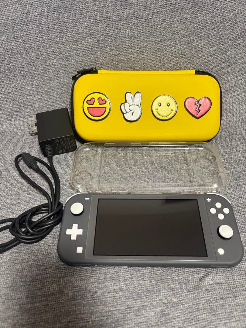 週末価格！Nintendo Switch Liteグレー ケース・充電器・カバー