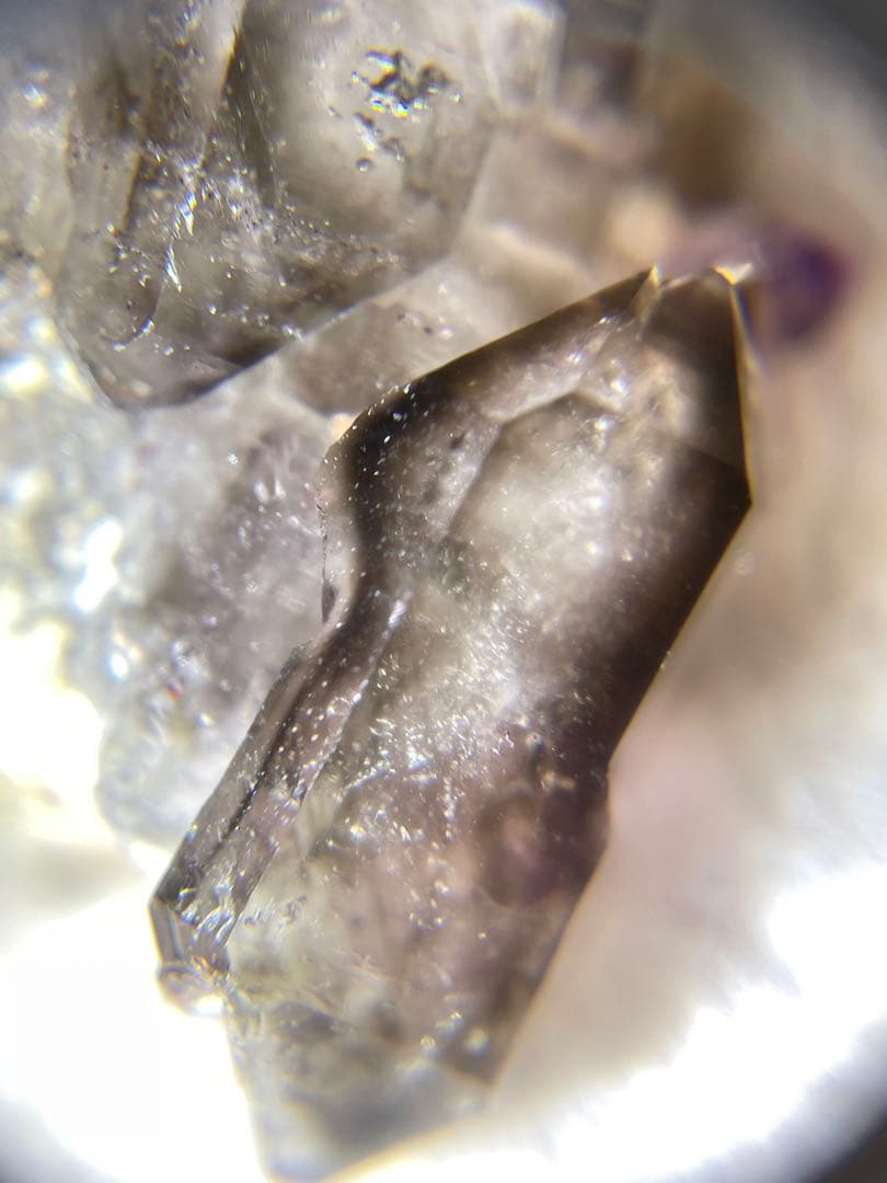 ナミビア産　キャッスルクォーツ　幻の紫