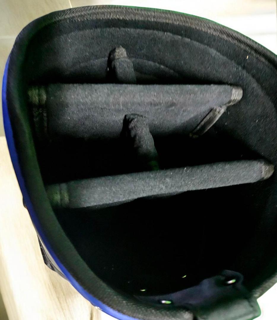 送料無料/新品未使用　展示品XXIO キャディバッグ 黒と青 新品