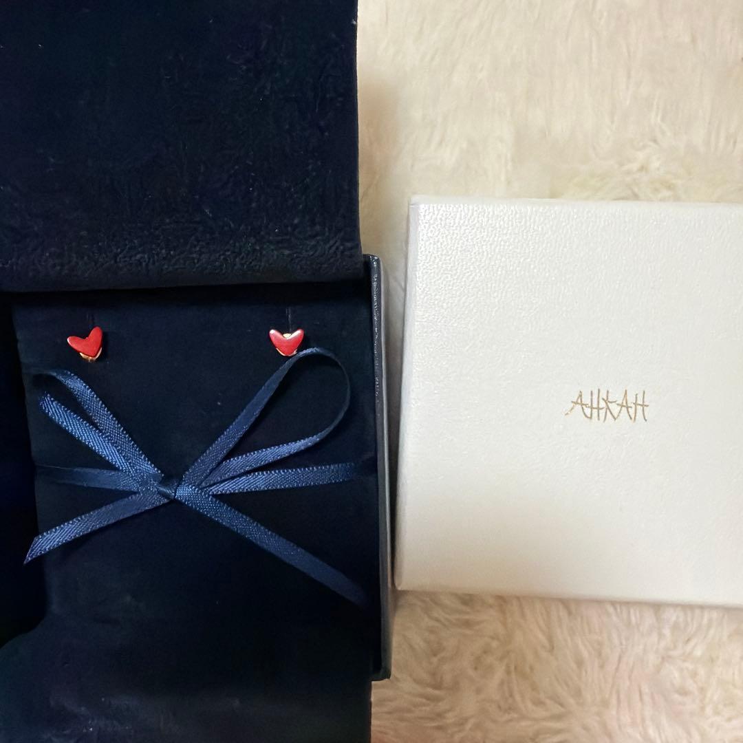 AHKAH ティラン ハート ピアス