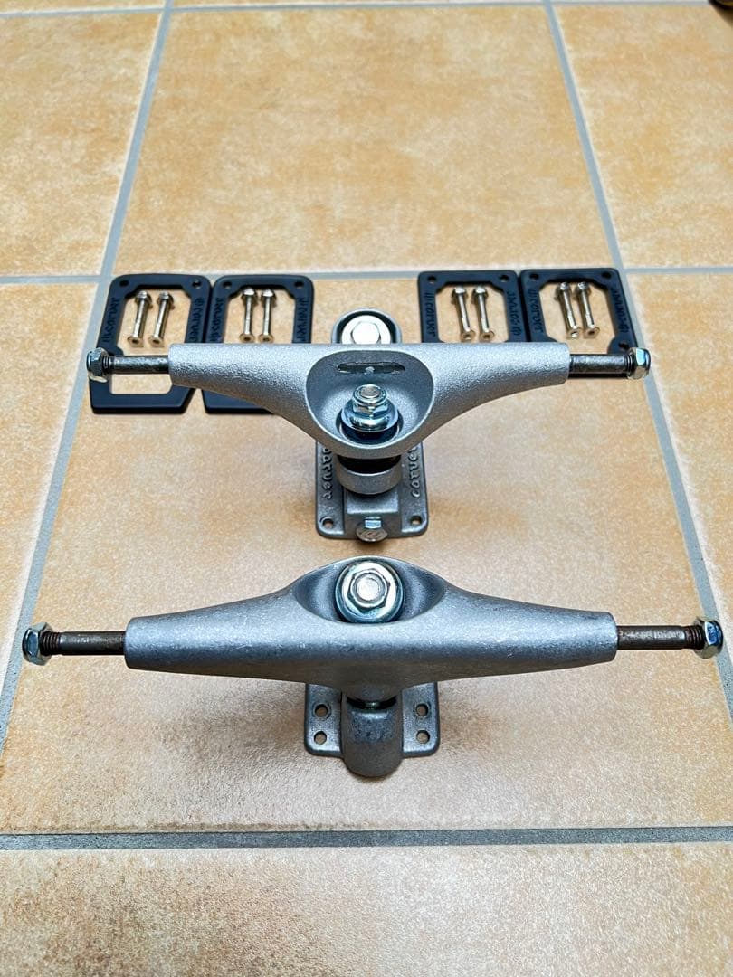 新品 carver カーバー c7 トラック サーフスケート スケボー 正規品