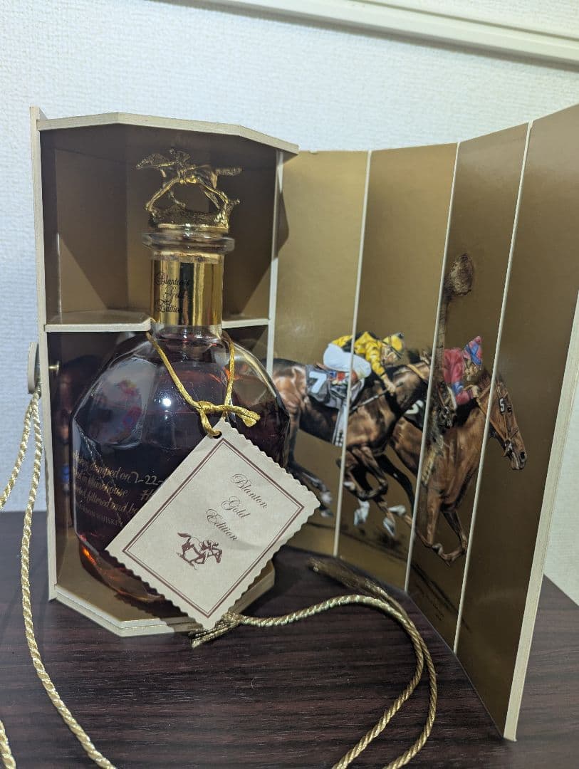 【ウイスキー・限定カートン】Blanton's ゴールド