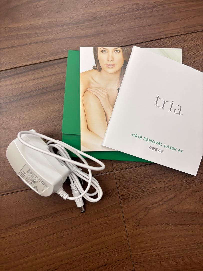 Tria Hair Removal Laser 4X 本体と説明書付き