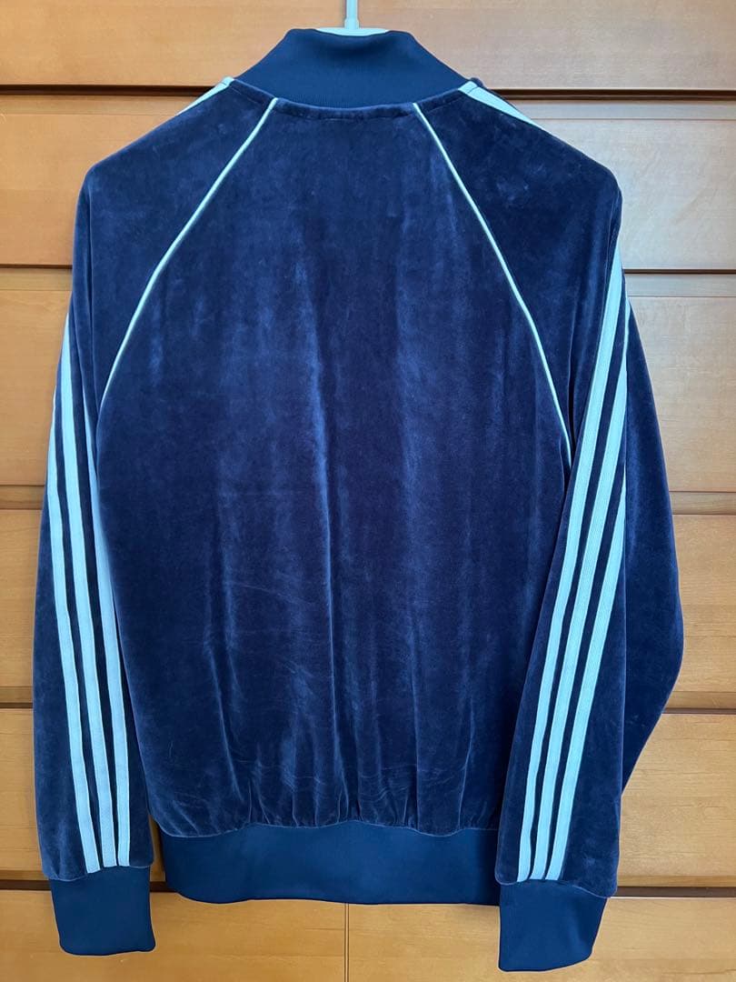 【専用】adidas/アディダス　ベロアトラックトップ(ネイビーM)