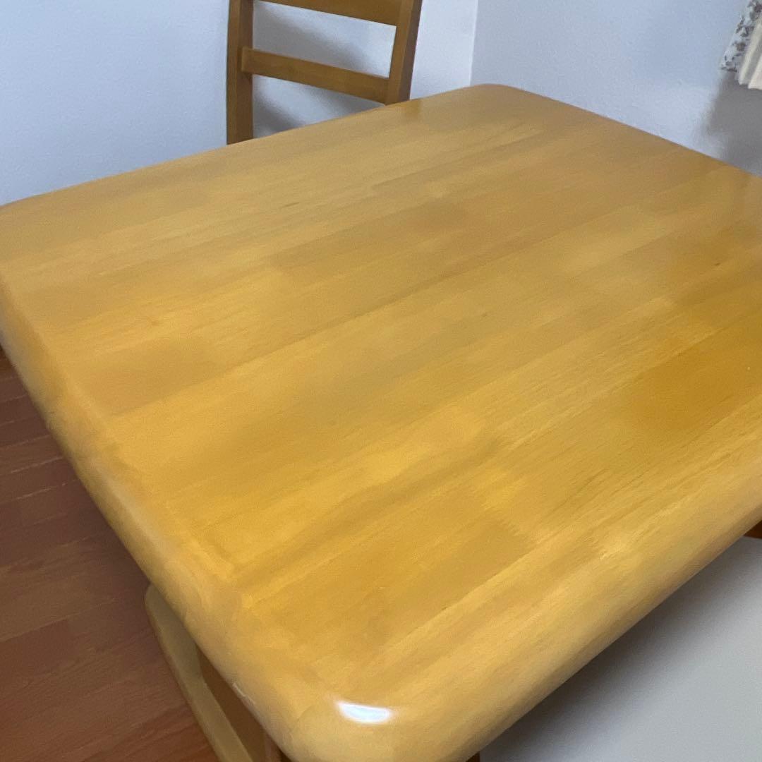 【引取り頂ける方限定】木製ダイニングテーブルと回転椅子2脚セット☆