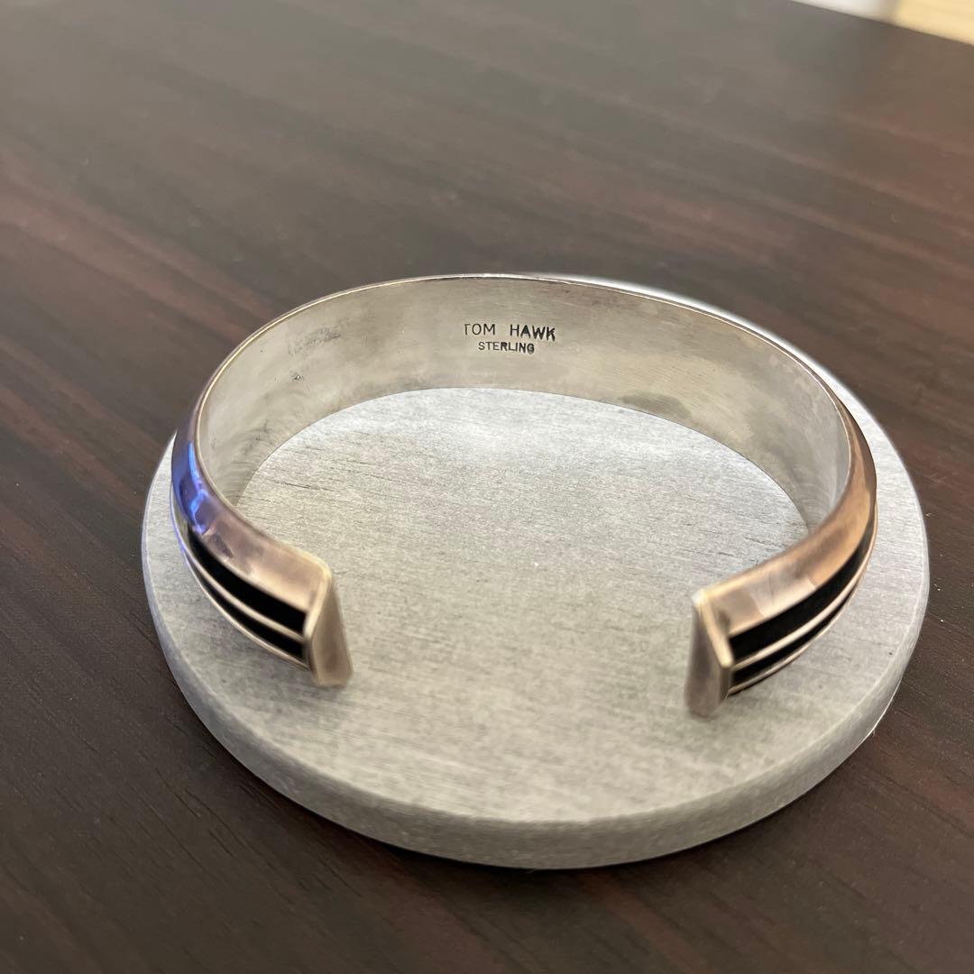 ナバホ族 Tom Hawk 3ライン ストレート バングル