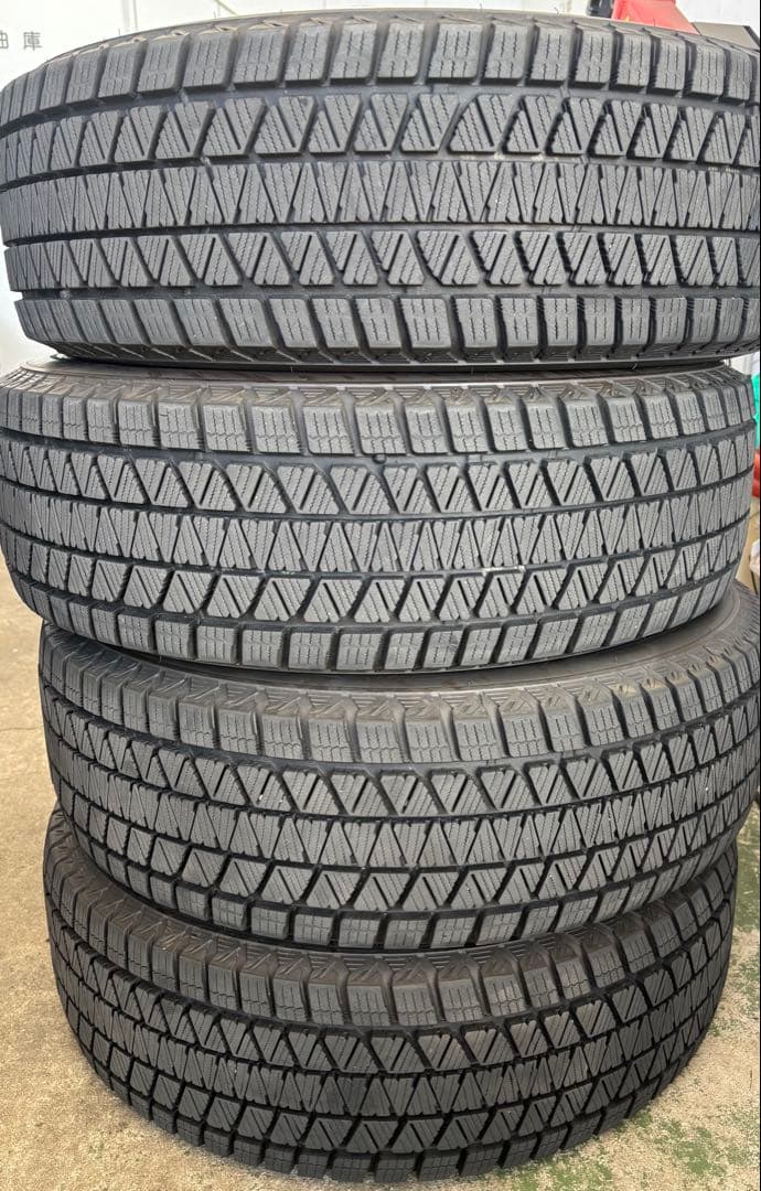 23年ブリヂストン ブリザック DM-V3 225/70R16 102Q