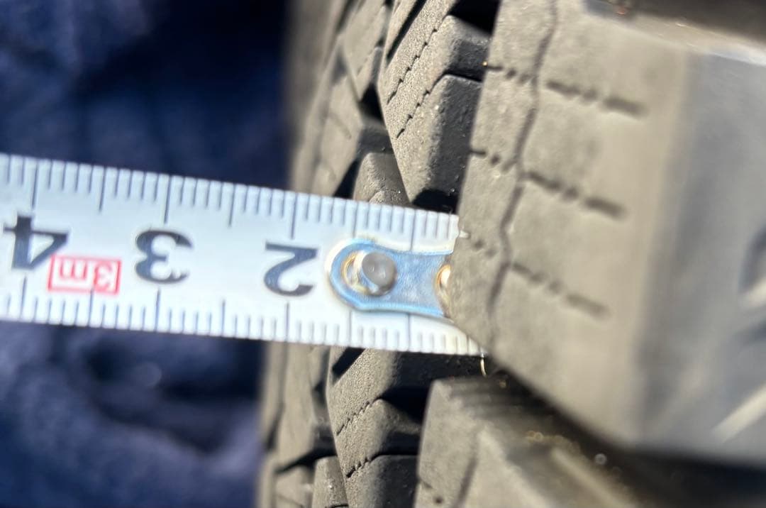 23年ブリヂストン ブリザック DM-V3 225/70R16 102Q