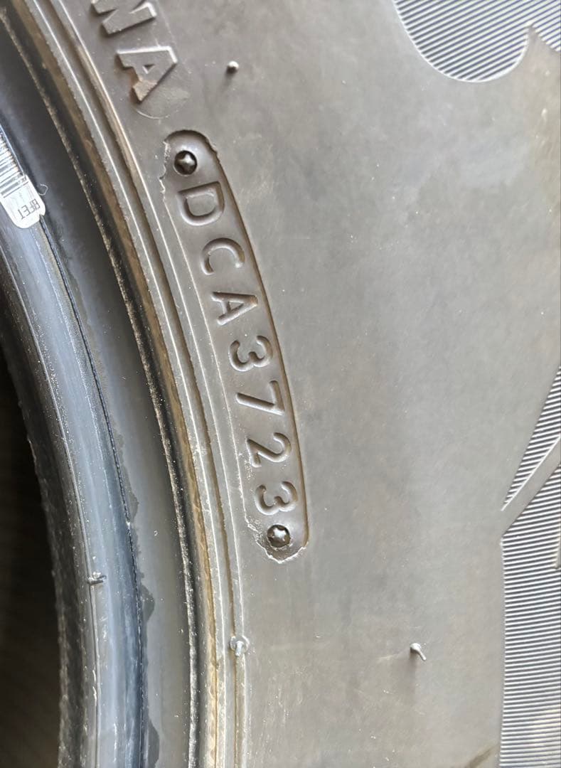 23年ブリヂストン ブリザック DM-V3 225/70R16 102Q