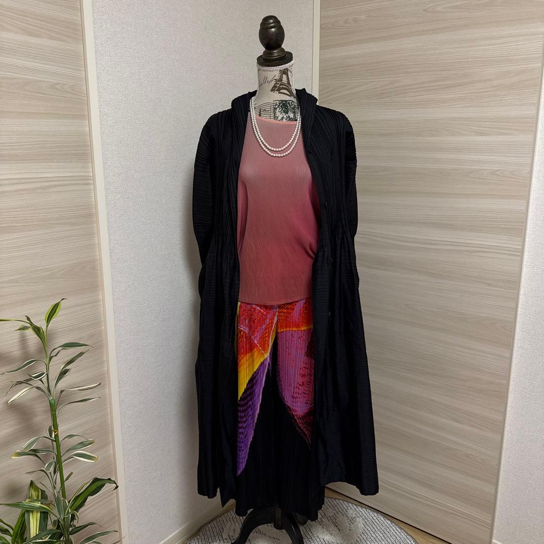 プリーツプリーズ　サークルトップス