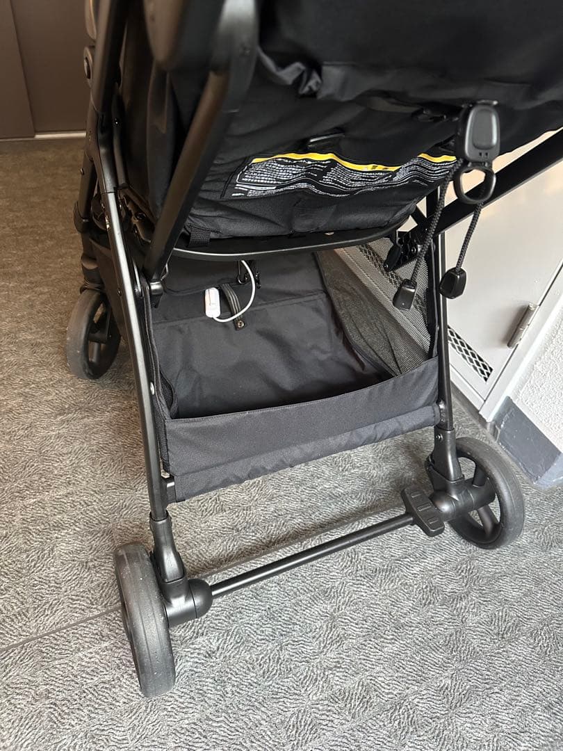 【美品】さっちゃん3回のみ使用アップリカヴィットベビーカーブラックB型