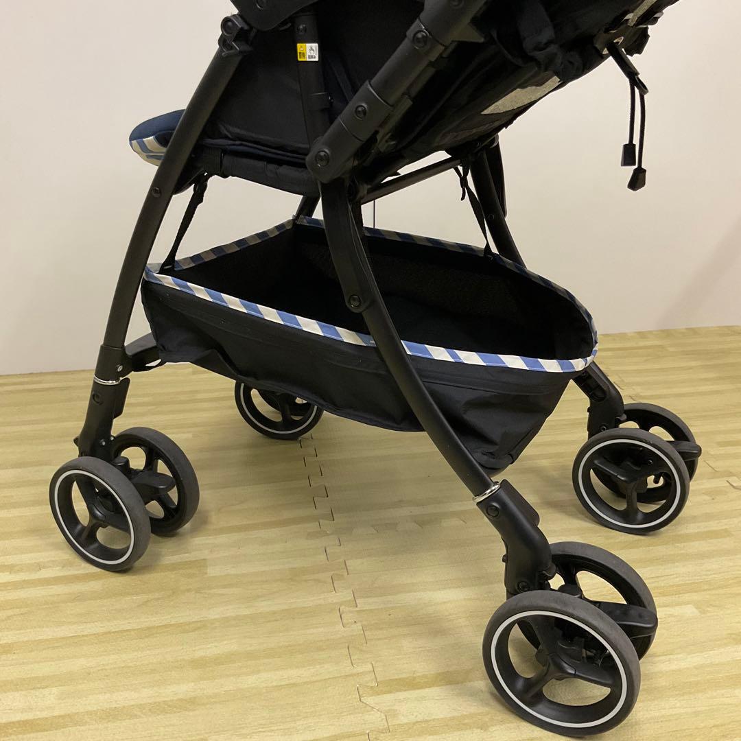 綺麗！アップリカ ラクーナ エアー AC マリンボーダーネイビー