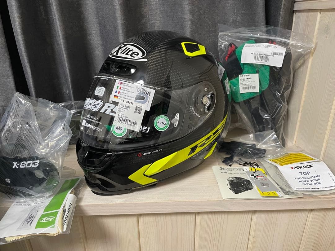 X-lite X-803RS HOTLAP イエロー XL カーボンヘルメット