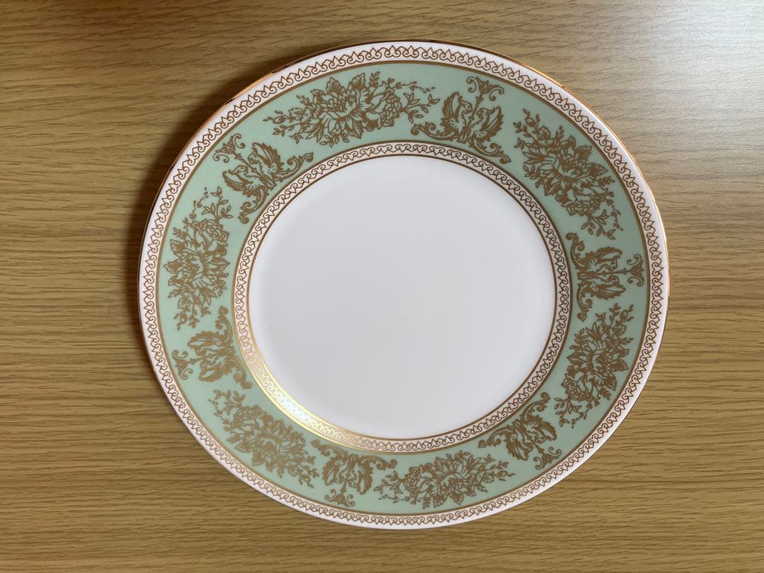 ウェッジウッド☆コロンビアセージグリーン　20㎝　プレート　皿　2枚　新品　箱付