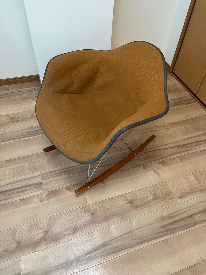 ハーマンミラー　イームズ　アームシェル　ジラルド　ロッキンチェア　ヴィンテージ