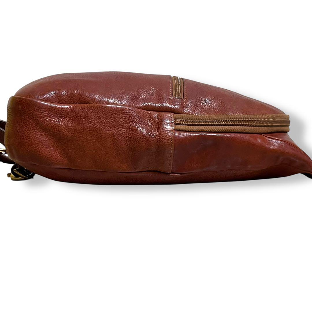 美品✨ IL BISONTE イルビゾンテ ボディバッグ ブラック レザー