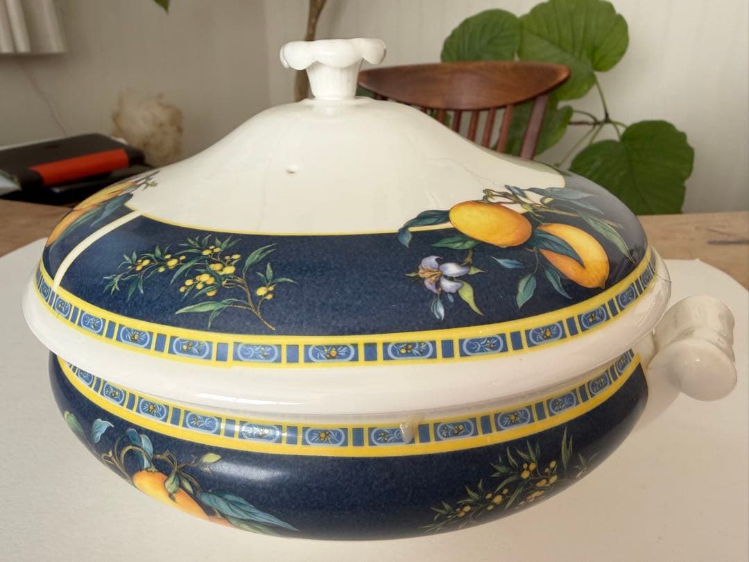 シトロン　チュリーン　廃盤　黒壺　ウェッジウッド