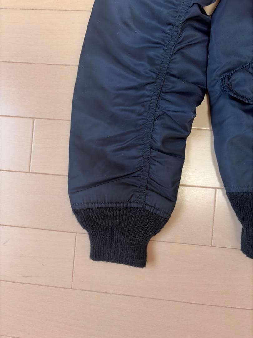 正規品　AVIREX MA-1 フライトジャケット ネイビー