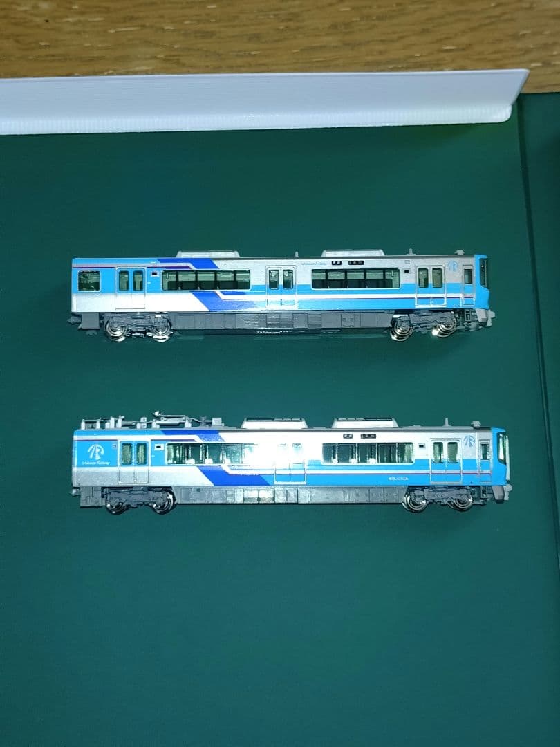 KATO　IRいしかわ鉄道521系（黄土系）（古代紫系）4両セット