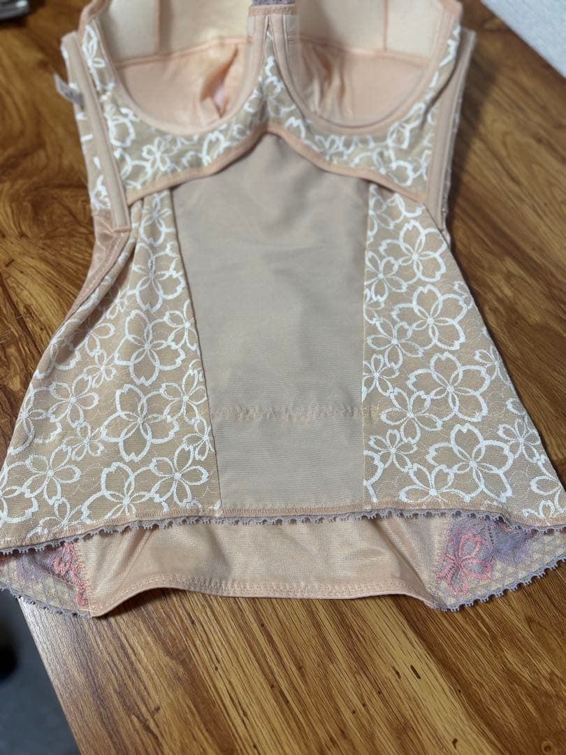 【マルコ】サクラシリーズ　　補正下着E65 3L