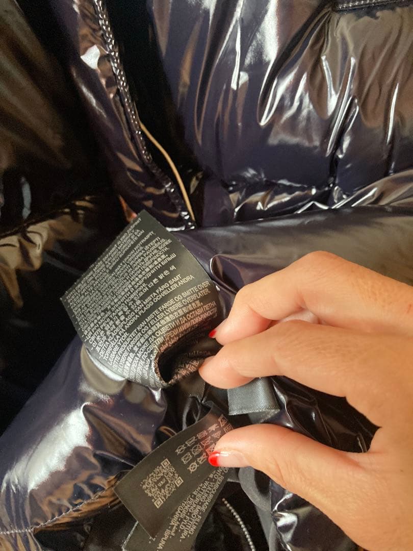 完売品　ZARA ザラ　エナメルダウンジャケット