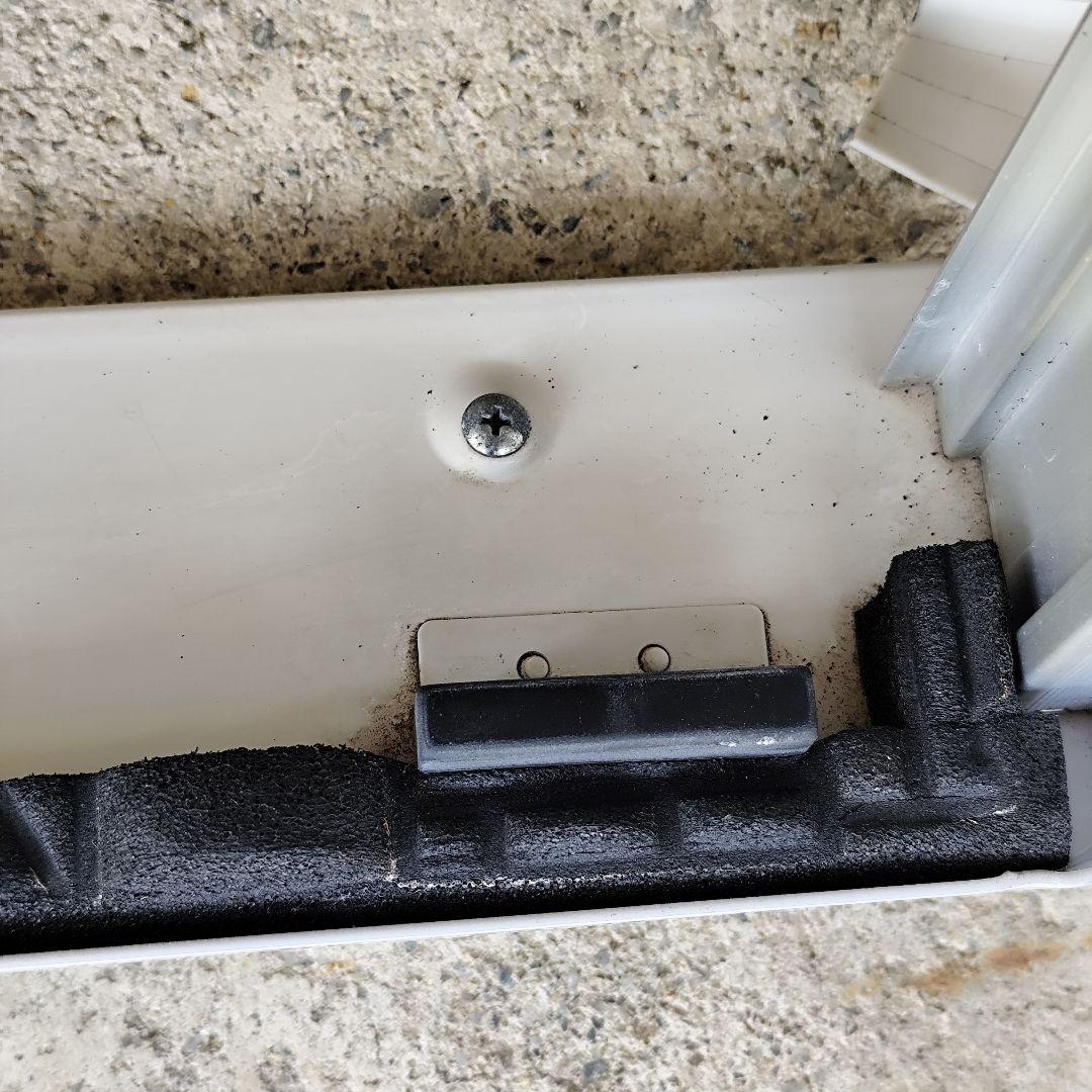 車部品（様）　コイズミ 窓用エアコン KAW-1952 15年製