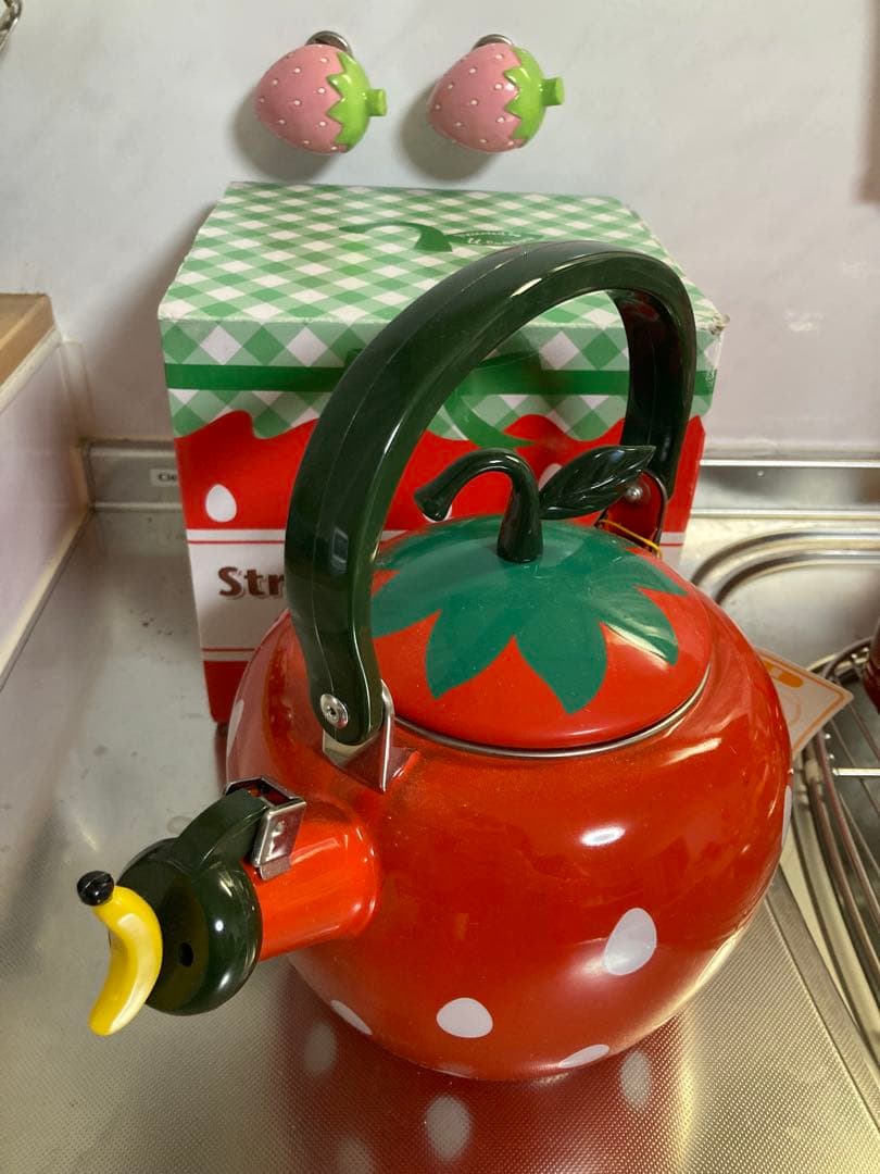 ホーロー製ケトル　いちご　レトロ　超レア　レトロポップ