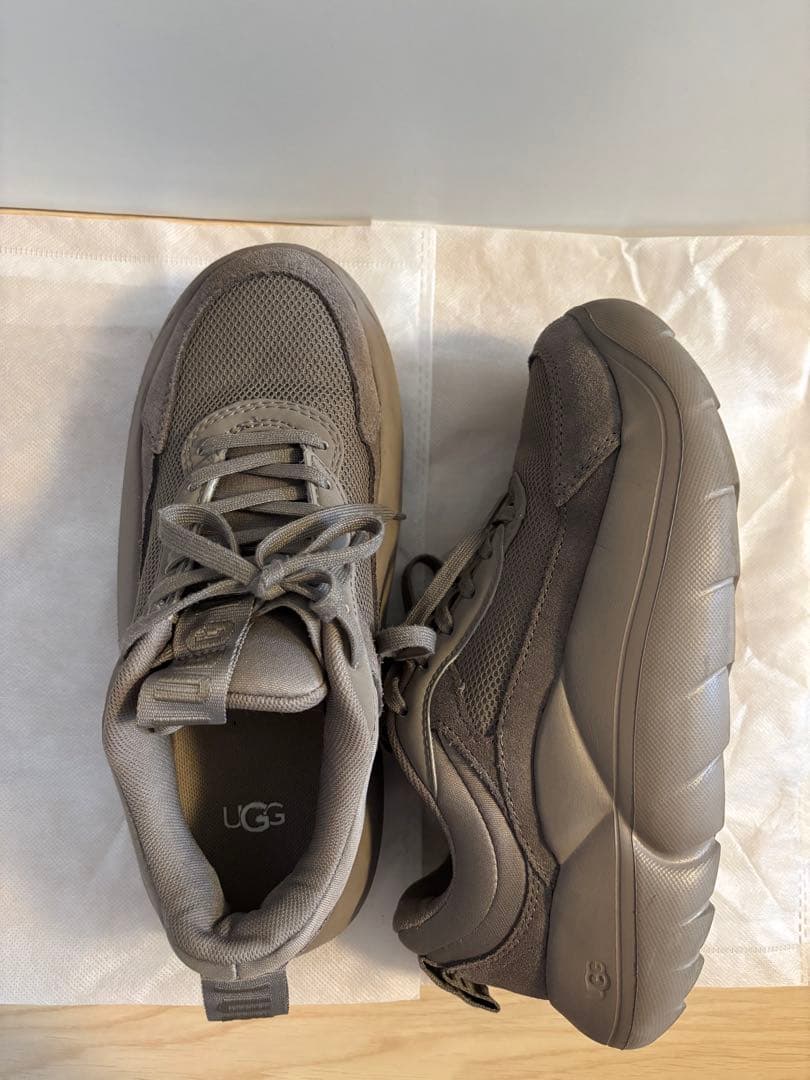 UGGアグ スニーカー W LA クラウド トレーナー 24.5cm 厚底