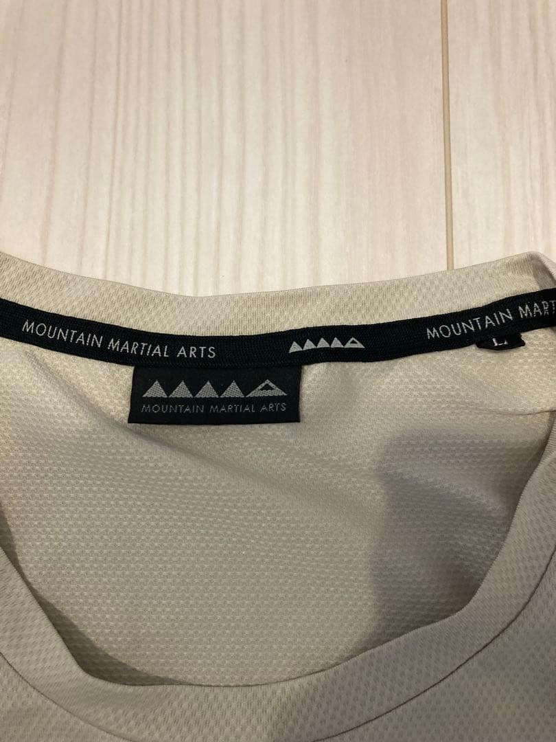 マウンテンマーシャルアーツ　スリーブレスシャツ