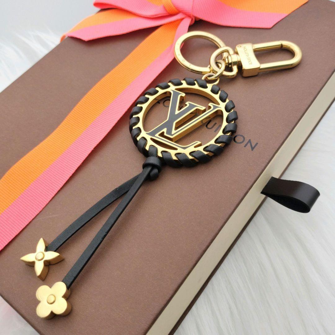 エチュ☆ボンゴさん✨️ポルトクレベリー フラワールイヴィトンキーホルダーチャーム