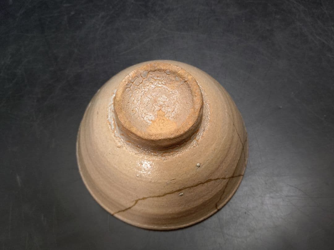 人間国宝　中里無庵（十二代中里太郎右衛門）造　唐津井戸茶碗　共箱　金継あり