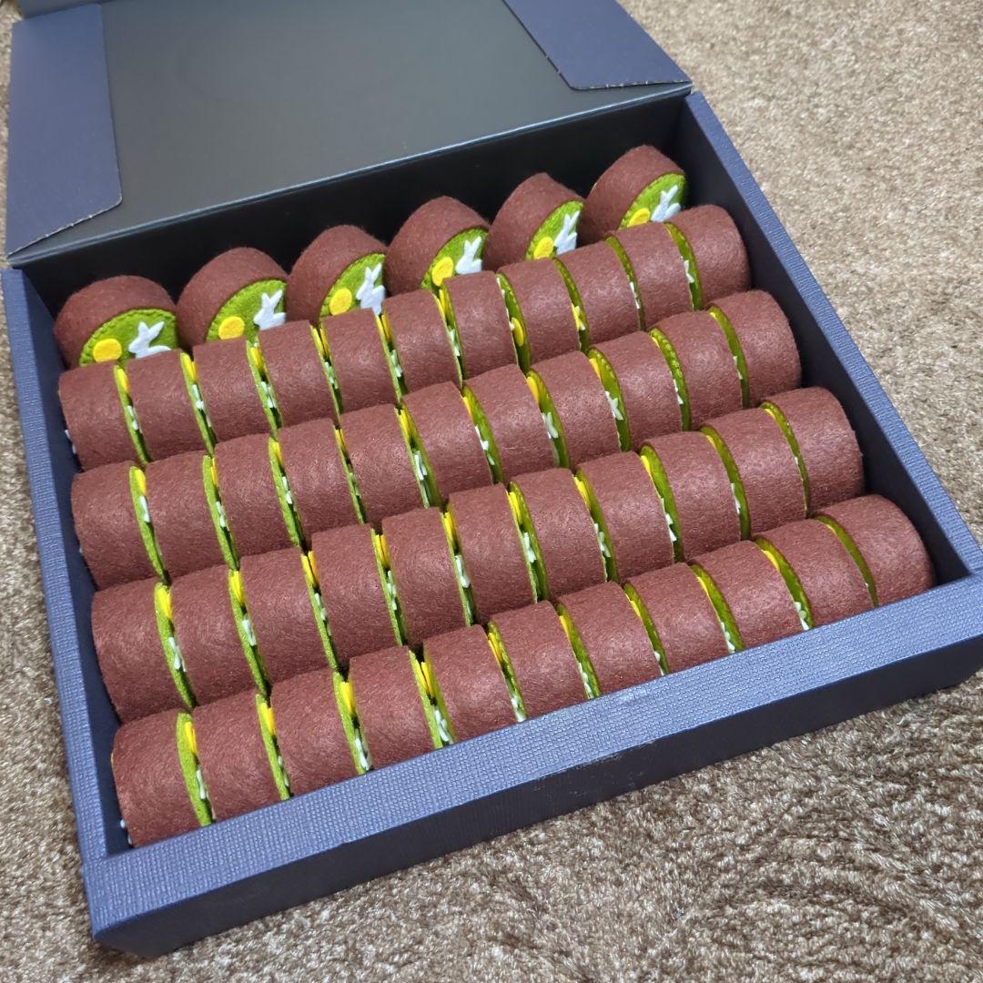 ヤトッチ　　お月見うさぎのミニロールカステラ