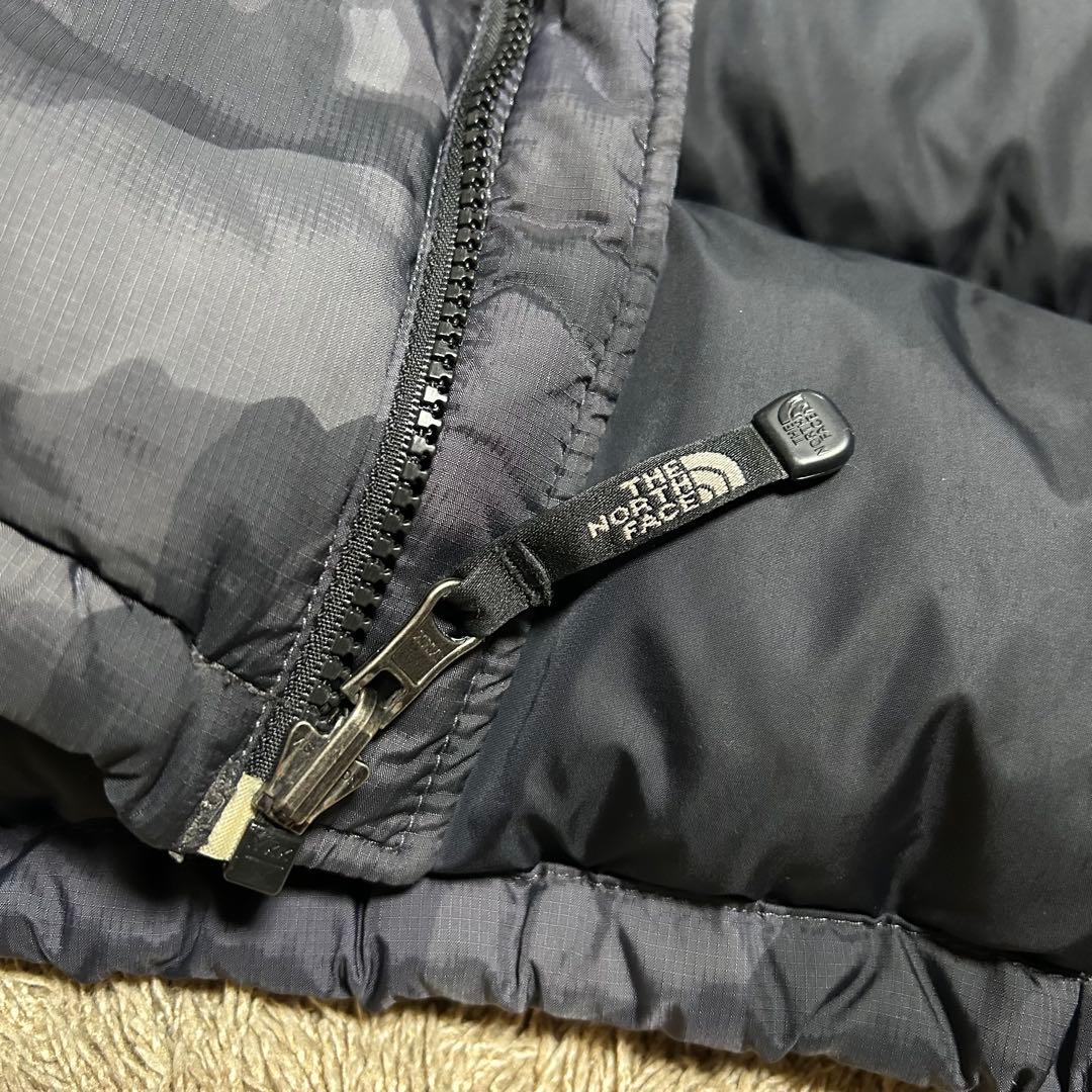 ノースフェイス ヌプシ 700 センターロゴ ダウンジャケット カモフラ 黒