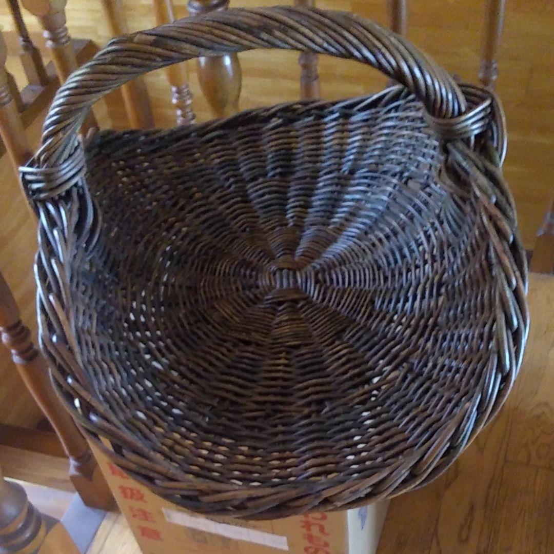 お洒落な籐かご