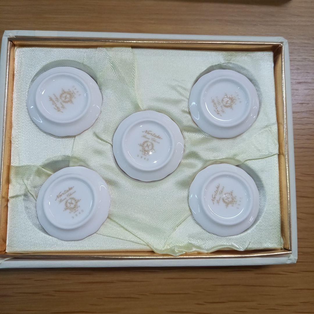 未使用品　ノリタケ　スプーン　スプーンレスト　 キューティーローズ　9940