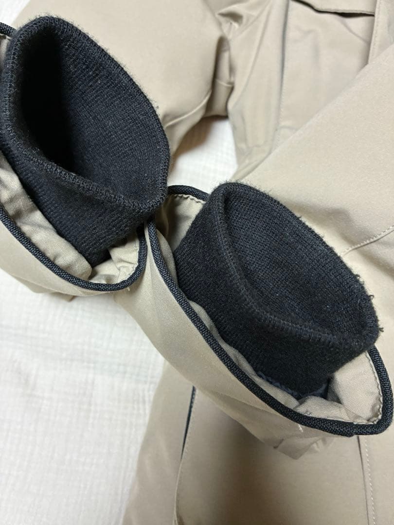 美品   ダウンジャケット ベージュ S レディース