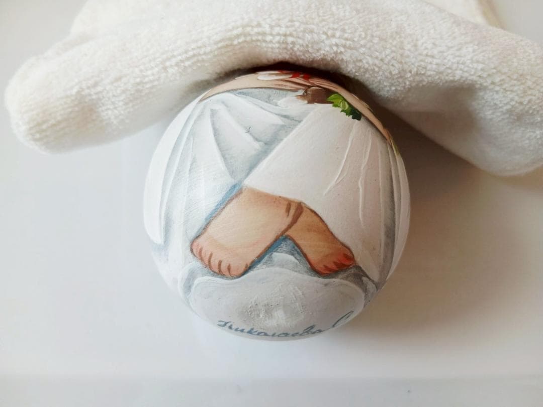 【CBT054】9cm級 おきあがりこぼし(大) スベトラーナうさぎを抱く女の子