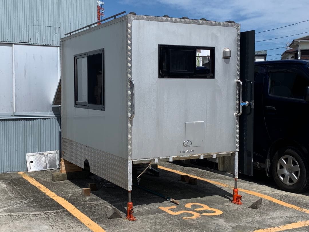 キャンピングシェル　事務所　秘密基地　子供の 勉強部屋などに