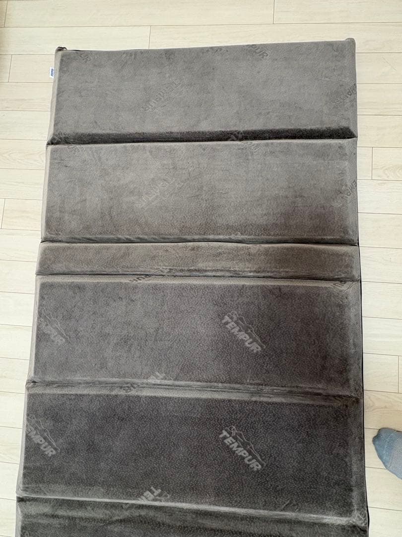 【美品　2週間のみ使用】TEMPUR フトンデラックス マットレス