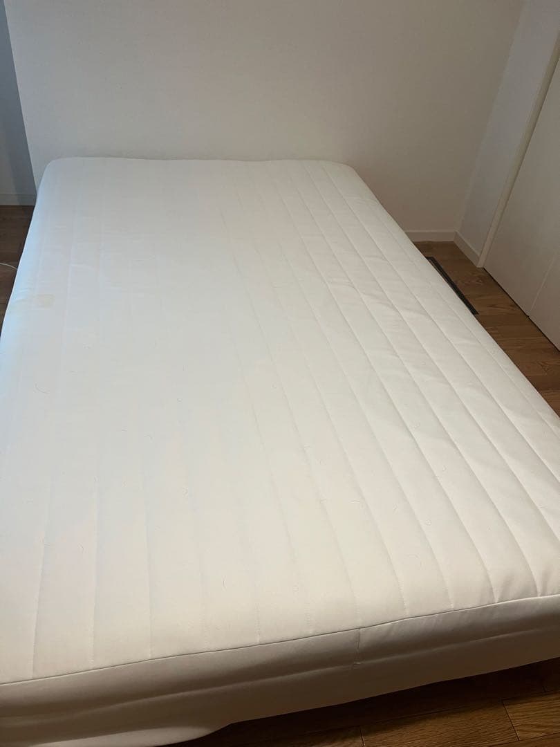 無印脚付きベッド　セミダブル