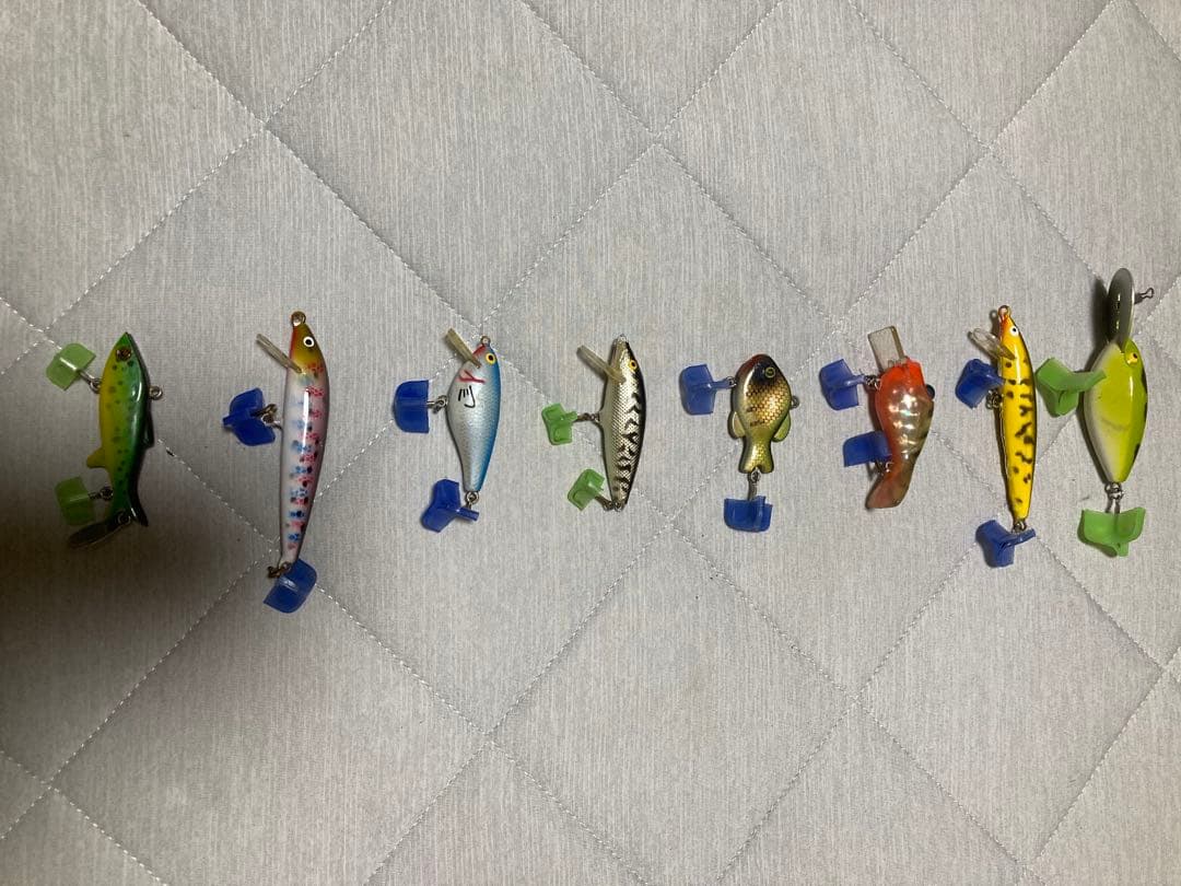 ルアー22個スプーン7個リールshimano magcast付方位磁石　温度計付