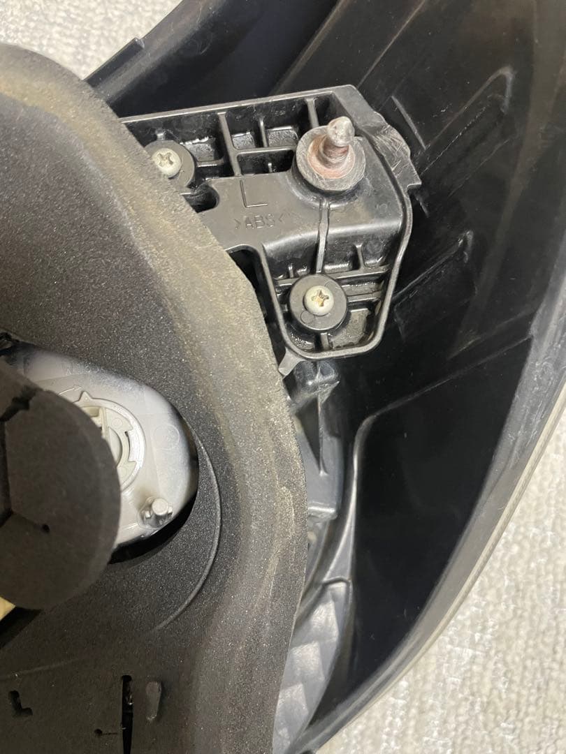 NCP131ヴィッツGRスポーツ純正LEDテールライト